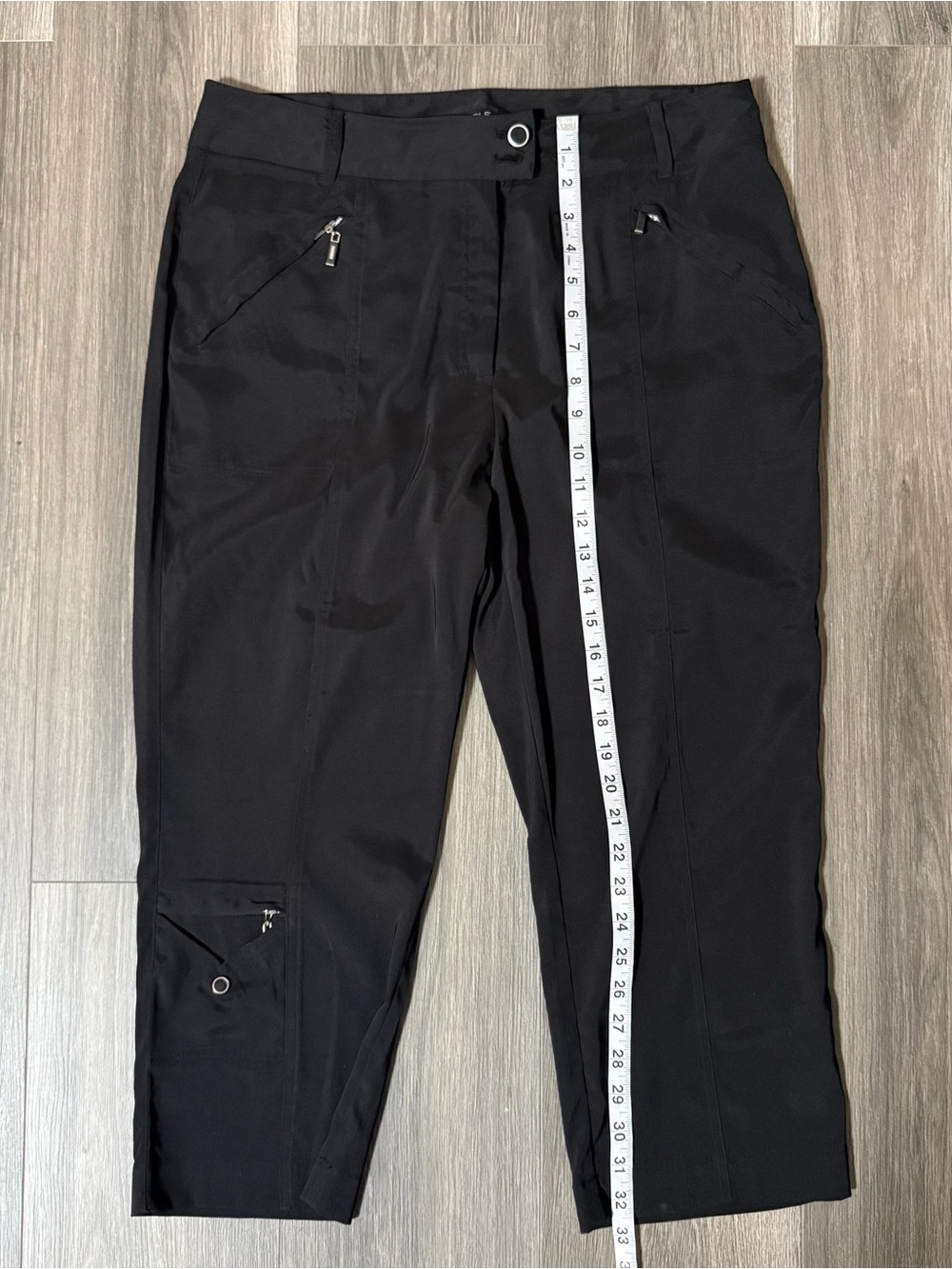 Y2K DKNY Golf Black Capris Size 10 Country Club It Girl Quiet Luxury Teen Vogue
